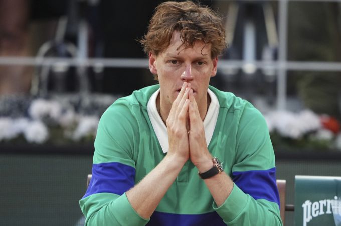 Jannik Sinner verliert den Final der French Open auf die wohl bitterste Weise. French Open Jannik Sinner