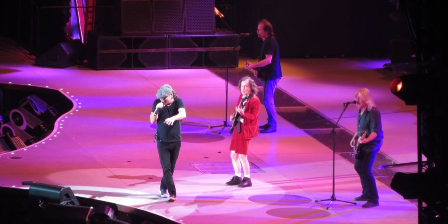 Brian Johnson Live