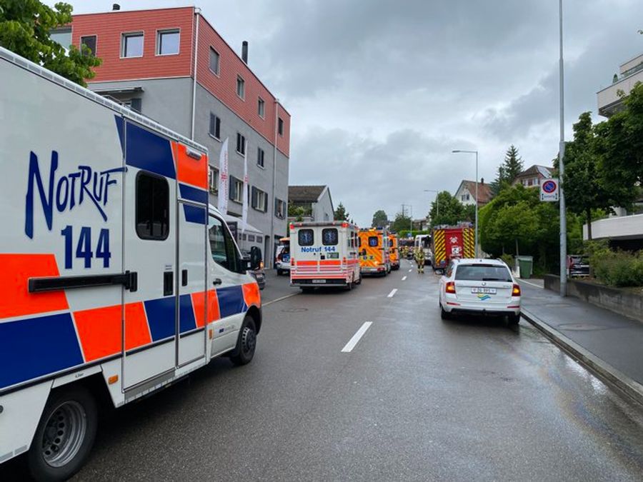 Zahlreiche Einsatzkräfte sind vor Ort.