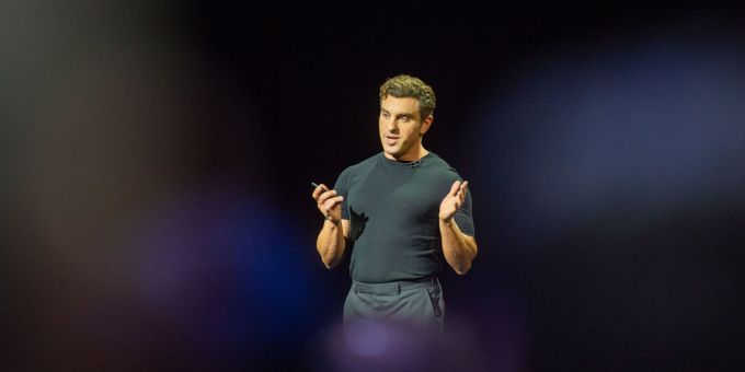 Airbnb will über das Geschäft mit Unterkünften hinauswachsen. Airbnb will über das Geschäft mit Unterkünften hinauswachsen.