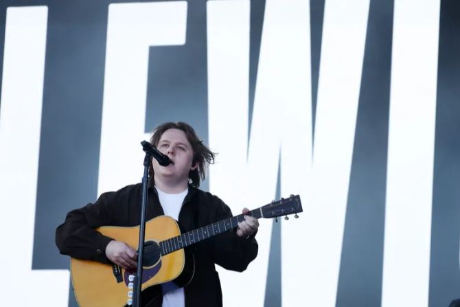 openair st gallen lewis capaldi