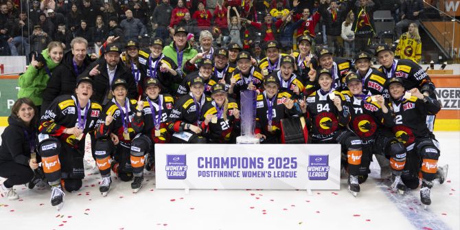 SC Bern Frauen Slapshot
