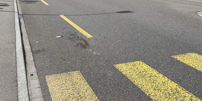 In Wittenbach kam es zu einer Kollision zwischen einem Lastwagen und einer E-Bike-Fahrerin. Kollision in Wittenbach
