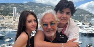 Seltenes Foto - Leni Klum posiert mit Vater Briatore und Halbbruder Seltenes Foto - Leni Klum posiert mit Vater Briatore und Halbbruder