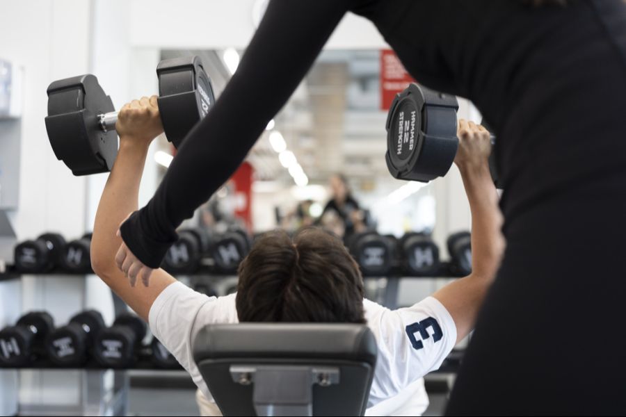 Nicht alle halten sich im Gym an die Regeln.