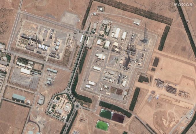 Israel hat iranische Atomanlagen angegriffen. Im Bild: die Nuklearanlage Arak. iran
