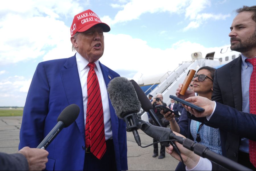 Donald Trump erwägt ein US-Eingreifen in den Krieg zwischen Israel und dem Iran.