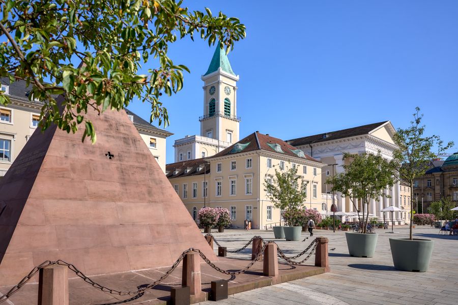 Nach dem Zweiten Weltkrieg wurde die Kirche in den 1950er-Jahren wiederaufgebaut.