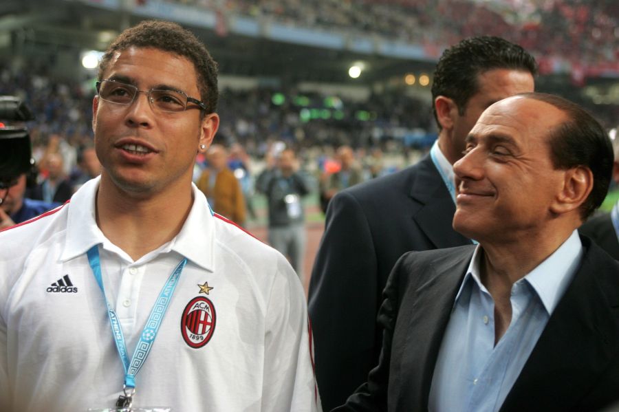 Als Ronaldo 2007 nach AC Mailand wechselte gewann er zusammen mit Berlusconi als Präsident die Champions League.