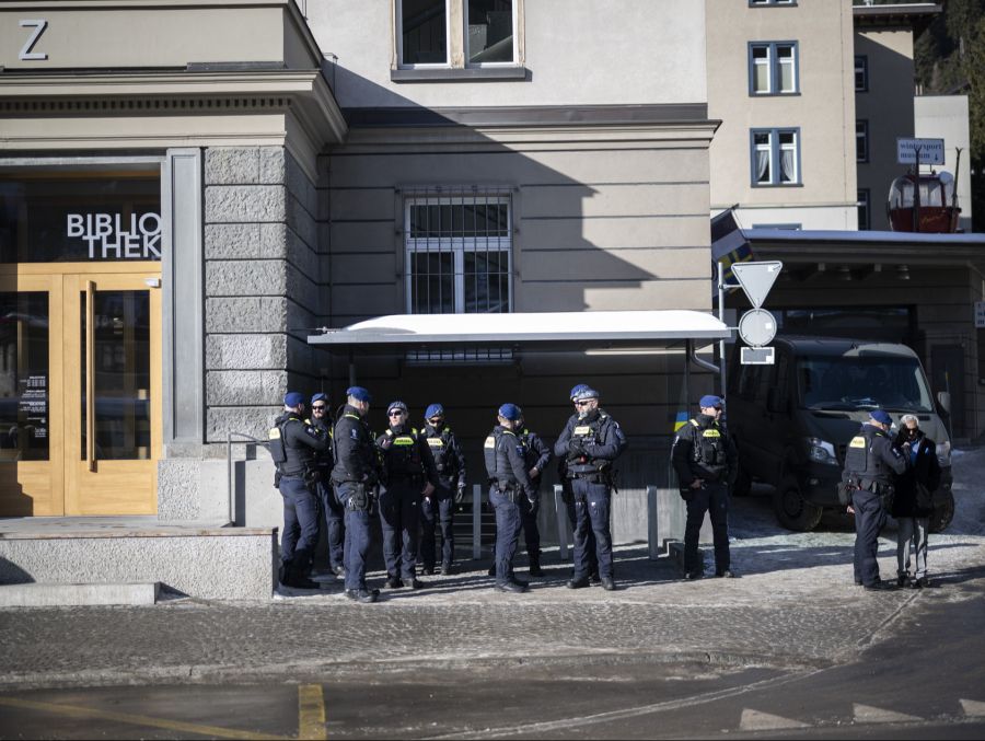 Im Schnitt wurden pro Tag rund 70 Parkverstösse registriert – deutlich mehr als im Vorjahr.