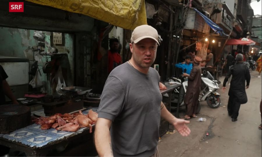 Der Divertimento-Komiker hofft, dass er keine Magenprobleme bekommt.