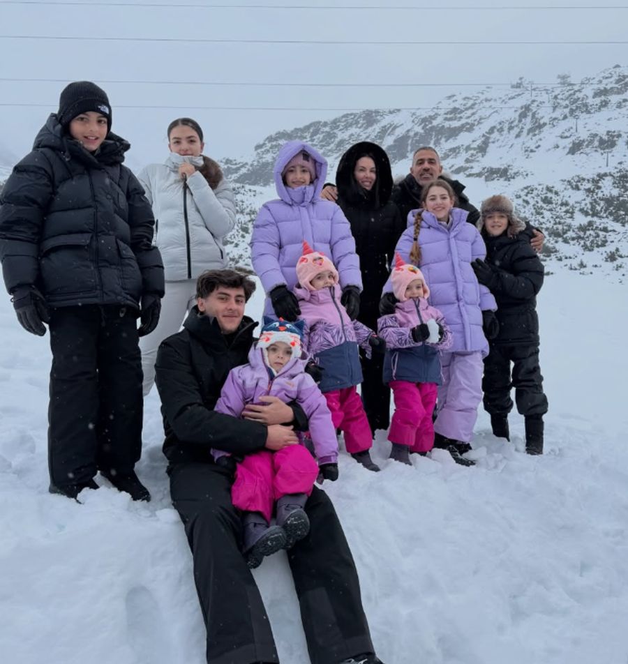 Trotzdem soll ihre Familie nun um zwei Kinder wachsen.