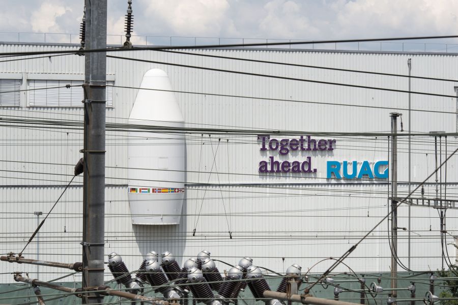 Ein Geschäftspartner überhöhte Warenwerte für Mehrwertsteuervorteile.