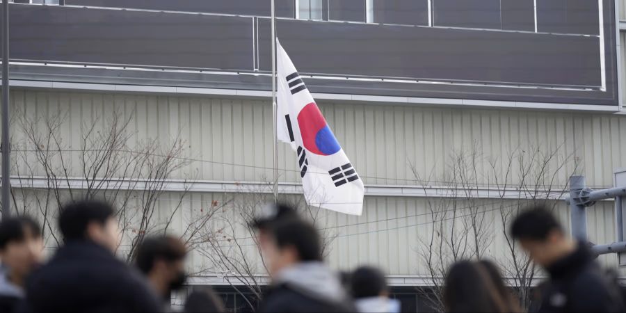 Auch zwischen Nord- und Südkorea herrscht weiterhin Spannung. Ein Experte vermutet jedoch nicht, dass die Verfassung deshalb geändert wurde.