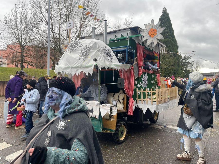 Auch diese Wagen-Gruppe glänzt mit Kreativität.