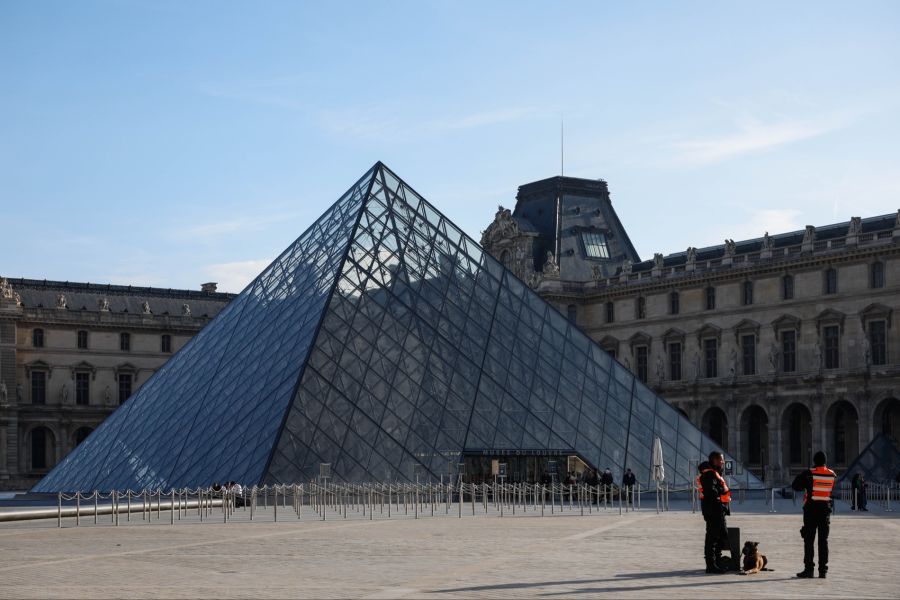 louvre
