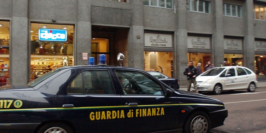 Die italienische Finanzpolizei hat eine Firma aufgespürt, die gefälschte «Mailand-Cortina 2026»-Artikel herstellte. (Symbolbild)