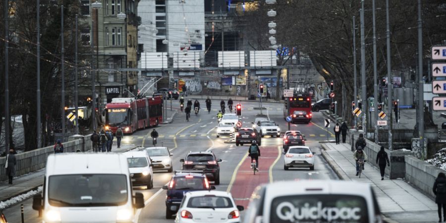 Die Einführung von Tempo 30 auf der Lorrainebrücke ist laut Verwaltungsgericht rechtmässig. (Archivbild)