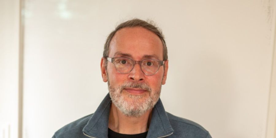 Der querschnittgelähmte Westschweizer Journalist Arnaud Robert beschreibt in seinem Podcast seine innere Zerrissenheit vor einer möglichen Teilnahme an einer medizinischen Studie für...