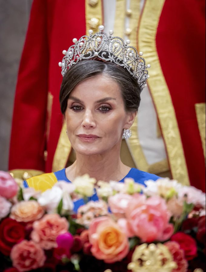 Königin Letizia wird mehrfache Untreue vorgeworfen. Königin Letizia