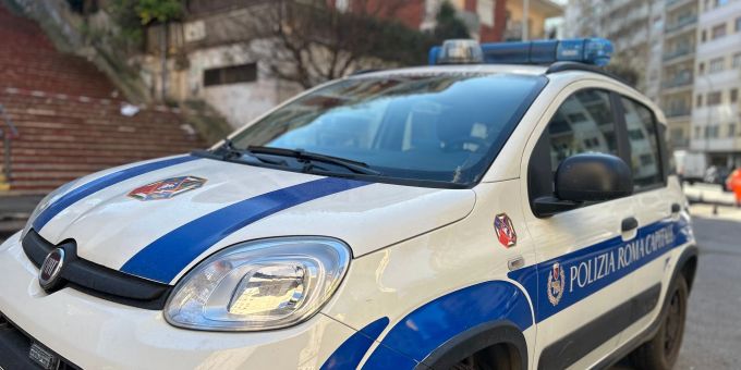 In der Luxus-Einkaufstrasse Via Condotti in der italienischen Hauptstadt Rom haben Unbekannte einen Juwelier ausgeraubt. (Symbolbild) In der Luxus-Einkaufstrasse Via Condotti in der italienischen Hauptstadt Rom haben Unbekannte einen Juwelier ausgeraubt. (Symbolbild)