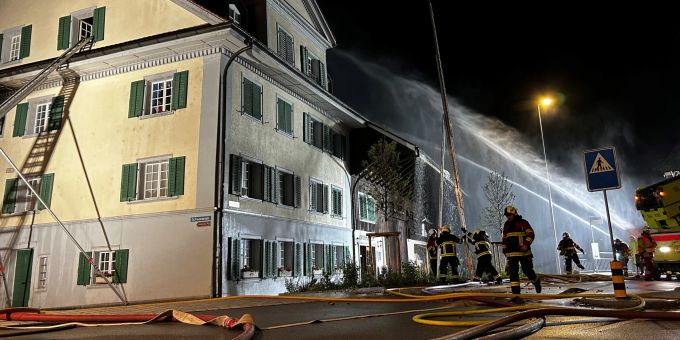 Merenschwand AG: Acht teils schwer Verletzte bei Brand. Merenschwand AG Brand