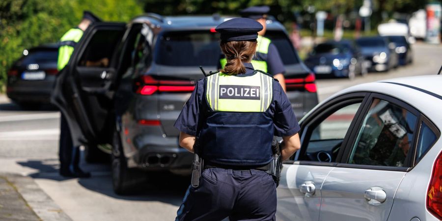 Die Bundespolizei hat im ausgelaufenen Jahr deutlich weniger unerlaubte Einreisen registriert. (Archivfoto)