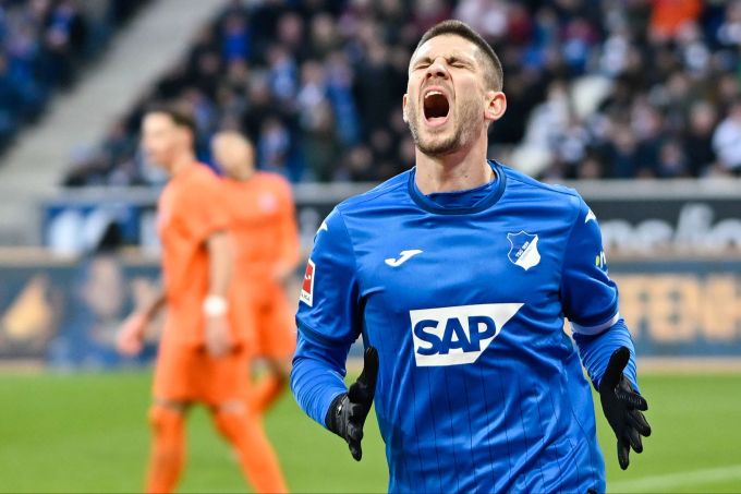 Auch Captain Andreij Kramaric hat die Transferpolitik in Hoffenheim scharf kritisiert. Hoffenheim Kramaric Bundesliga