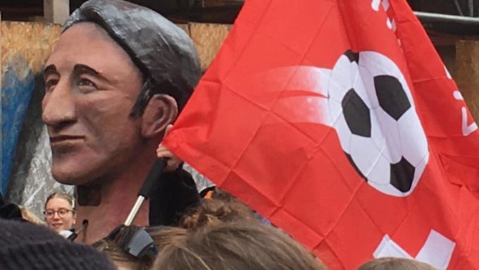 Murat Yakin ist ein Sujet an der Basler Fasnacht. Murat Yakin FCB Fasnacht