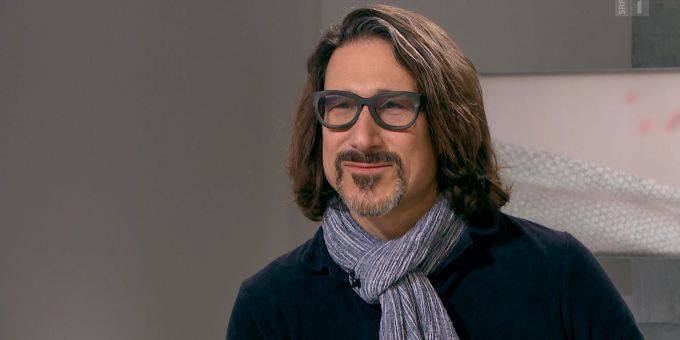 Andreas Thiel spricht bei «Gesichter & Geschichten» über das skandalträchtige Interview mit Roger Schawinski. Andreas Thiel