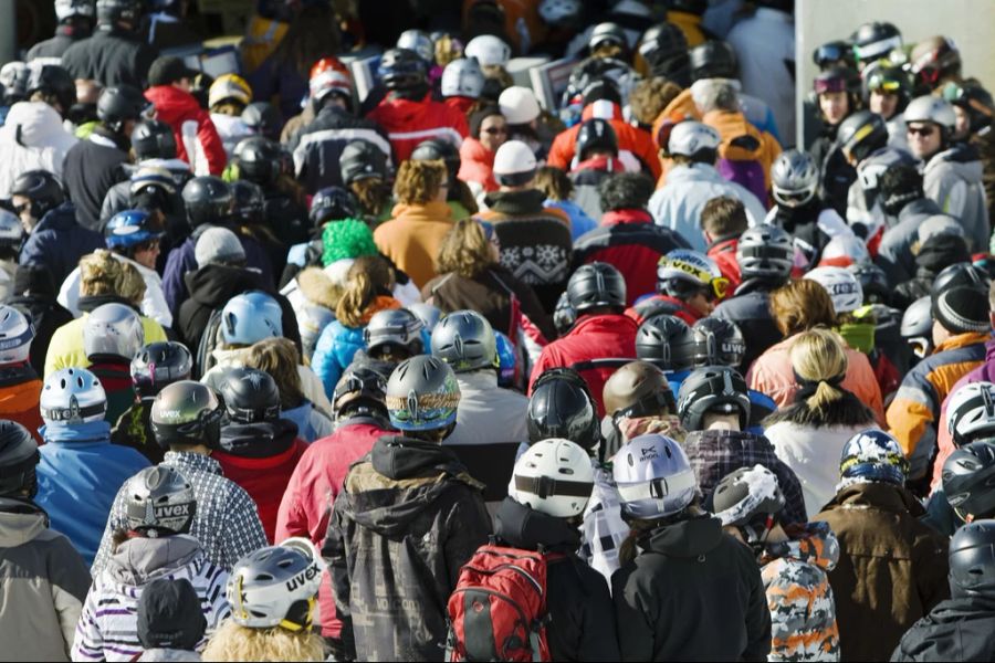 Viele Skigebiete waren in der Altjahrswoche gut besucht – teils kam es zu Drängeleien. (Archivbild)