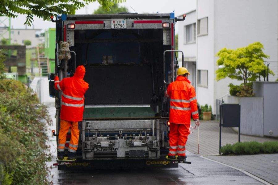 Real Müll Abfall Emmen