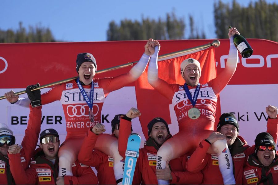 Justin Murisier triumphiert bei der Abfahrt in Beaver Creek vor Marco Odermatt.