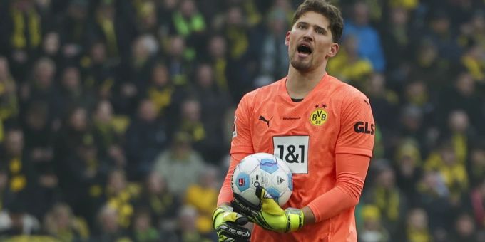 Für Gregor Kobel und den BVB geht der Albtraum im Jahr 2025 erstmal weiter. Gregor Kobel BVB