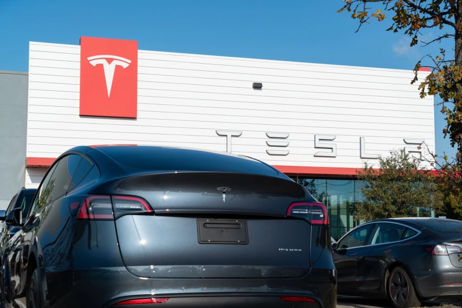 tesla 1,4 Milliarden