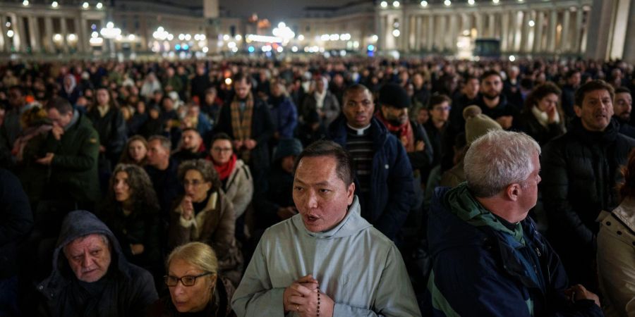 Beten für Papst Franziskus