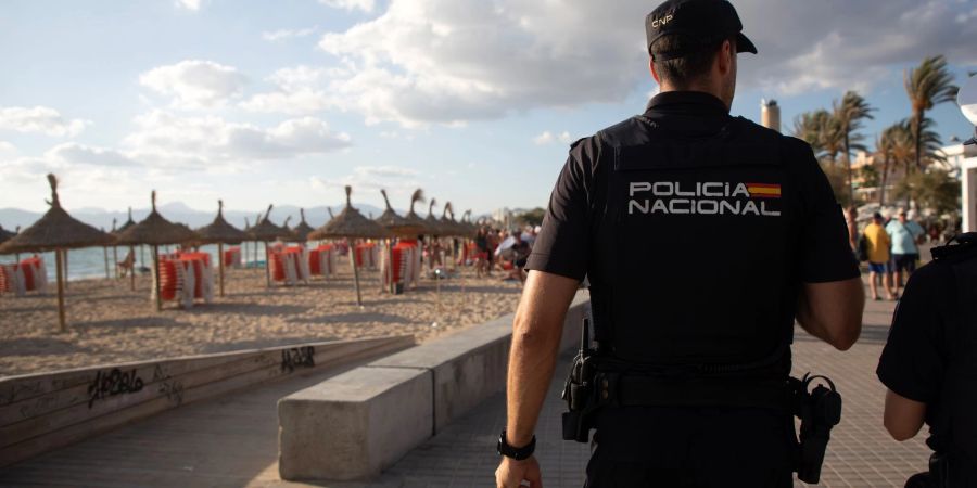 Zur Herkunft des Opfers und der Beschuldigten machte die spanische Nationalpolizei keine Angaben. (Symbolbild)