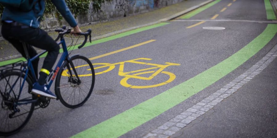 Die Verkehrsregeln sollten eingehalten werden.