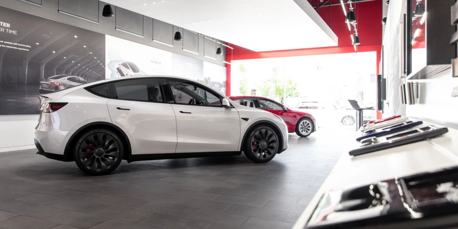 Tesla Store