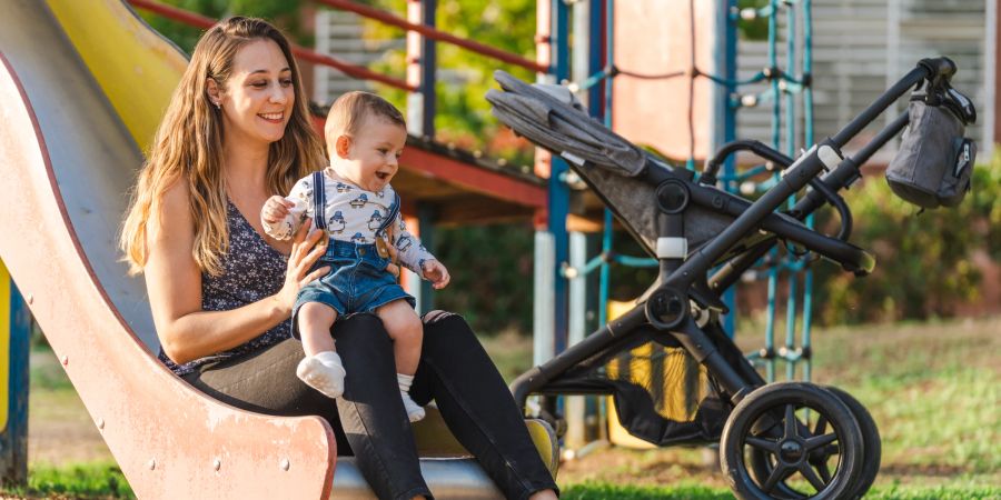 Baby, Mutter, Spielplatz, Kinderwagen