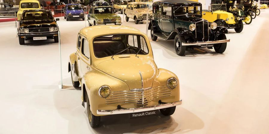 Renault 4CV