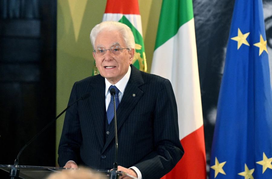 Italiens Präsident Sergio Mattarella vom Partito Democratico unterstützt dagegen die Idee.