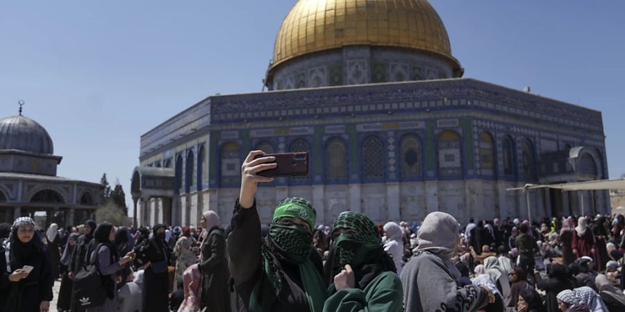 ARCHIV - Das Gelände der Al-Aksa-Moschee. Foto: Mahmoud Illean/AP/dpa