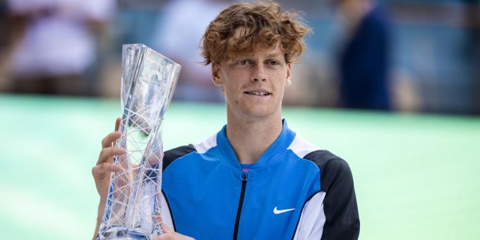 Jannik Sinner übernimmt nach seinem Sieg an den Miami Open den zweiten Platz in der ATP-Weltrangliste. Jannik Sinner Miami Open