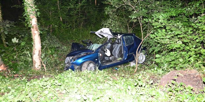 Goldach: Selbstunfall mit Auto. Selbstunfall mit Auto.