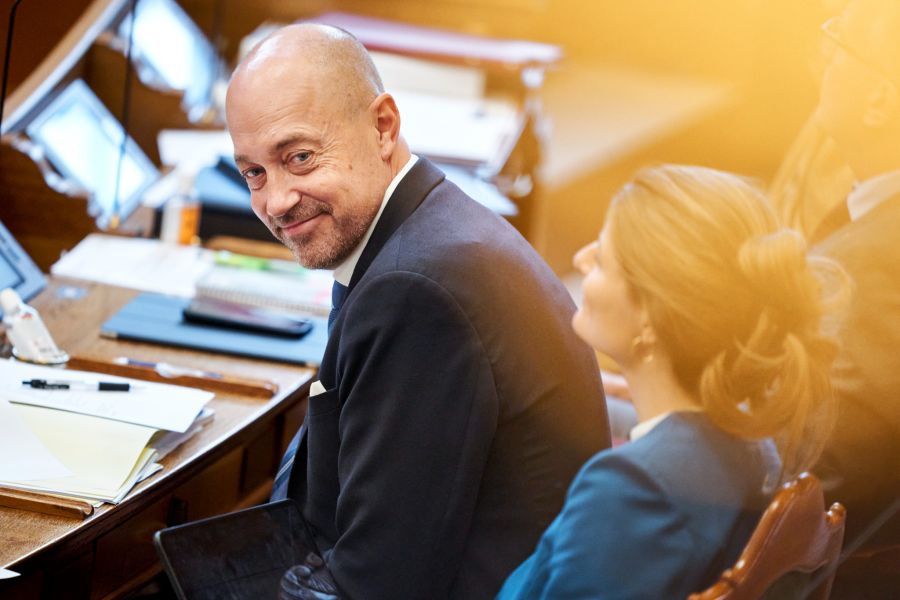 Der dänische Bildungsminister Magnus Heunicke sagt: Die Anwendung von Gewalt darf nur in Ausnahmefällen geschehen und soll keine erzieherischen Massnahmen ersetzen.