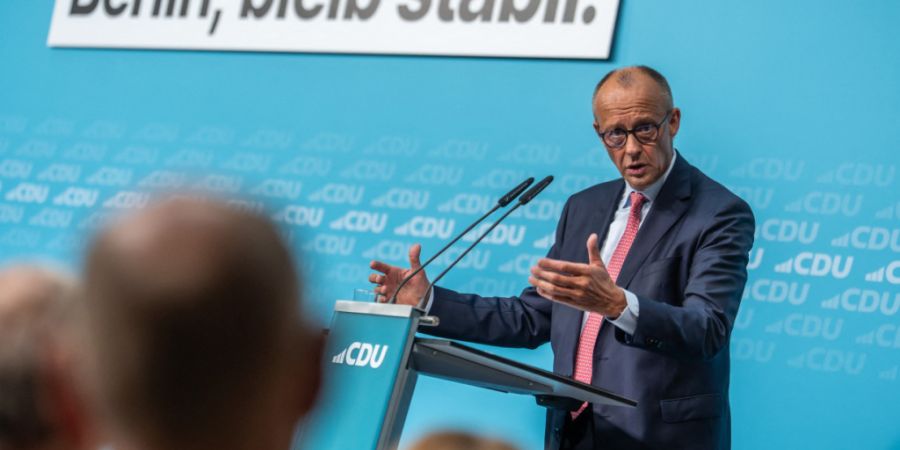 Der deutsche Bundeskanzler Friedrich Merz (CDU) bei einer Wahlkampfveranstaltung der CDU in Berlin. Foto: Michael Kappeler/dpa