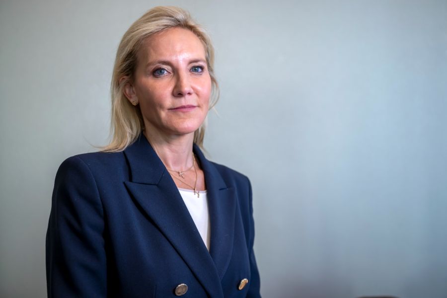 Die Genfer SVP-Nationalrätin Céline Amaudruz will die Nachfolge von Bundesrat Guy Parmelin antreten.