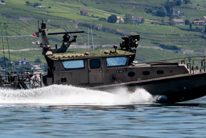 Militär Boot Armee