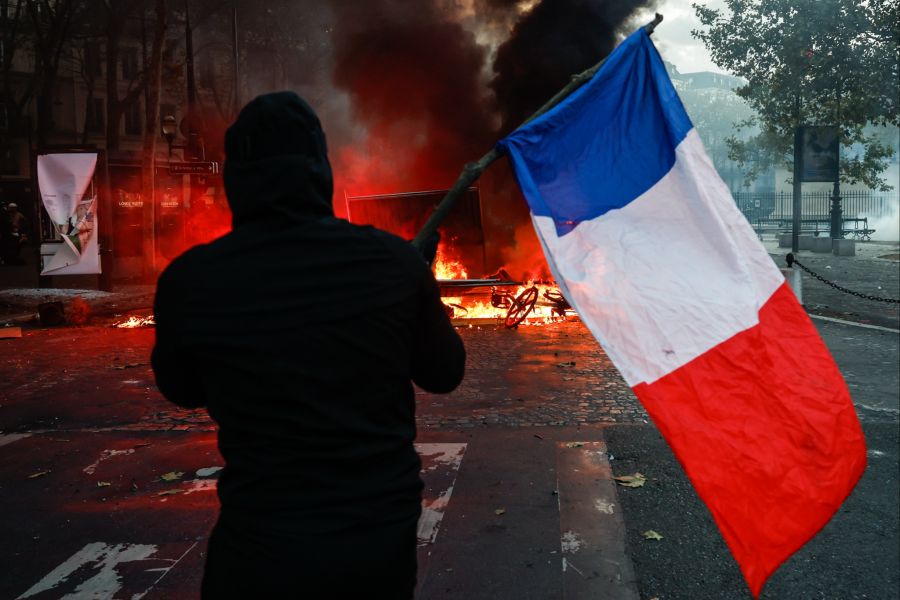 In Frankreich sind am Wochenende Hunderttausende auf die Strassen gegangen.